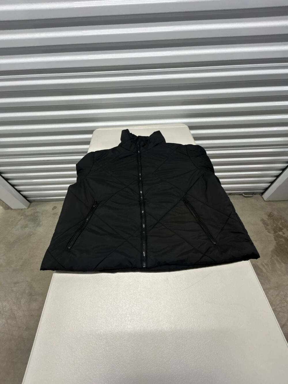 A.N.A a new approach Black Quilted Diamond Full Zip Vest Size L